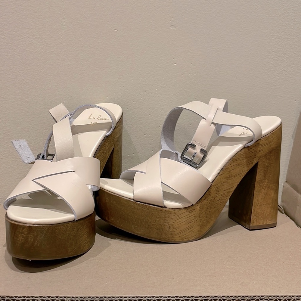 Lulu’s ivory platform sandals with wood sole